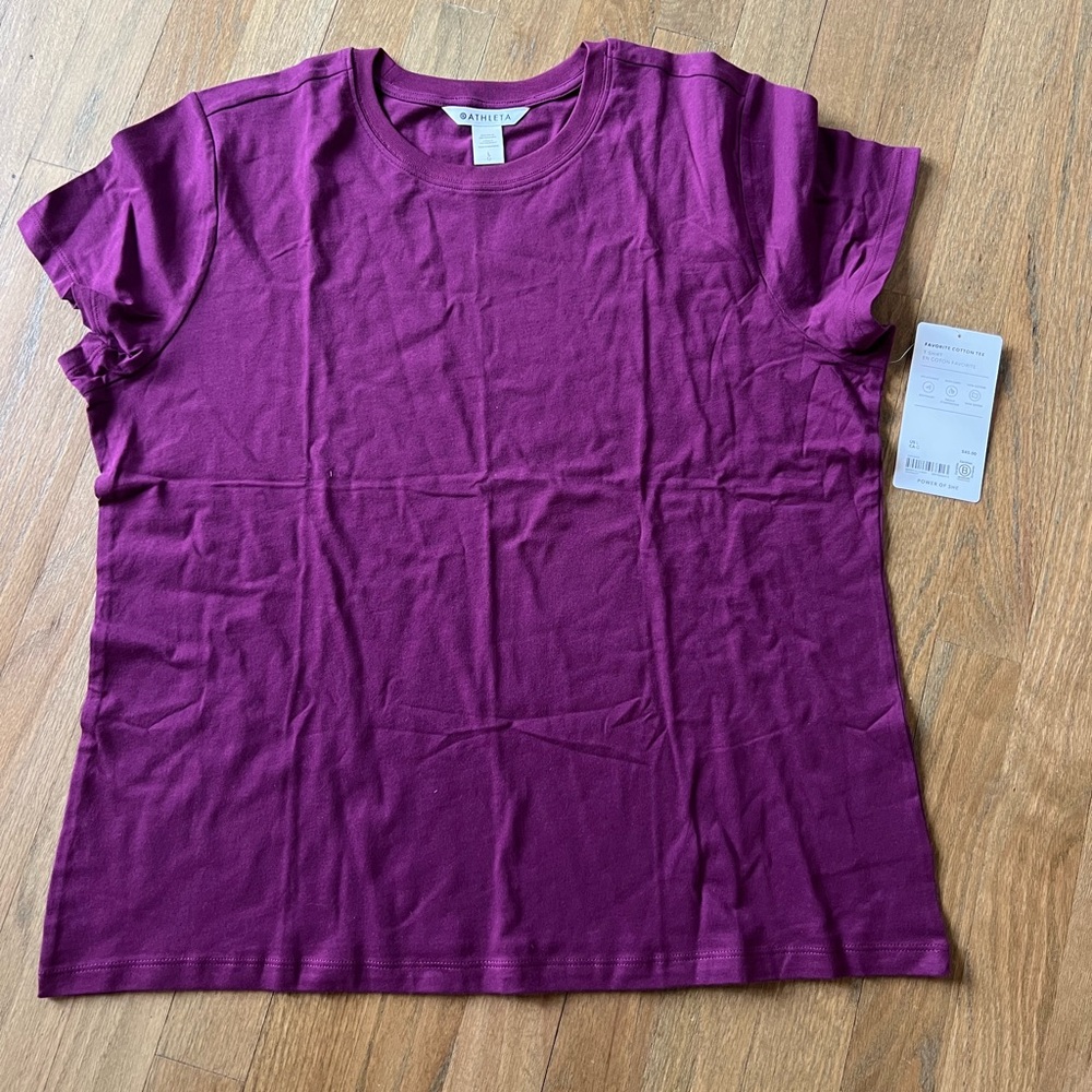 NWT Athleta Short Sleeve Tee in Deep Berry